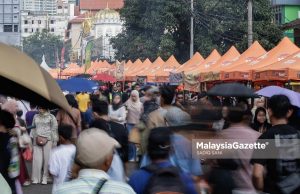Hari pertama bazar Ramadan Kampung Baru meriah