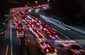 Mengatasi paradoks kelesuan tol