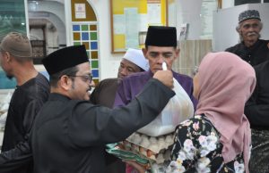 Zambry bantu 30 asnaf sekitar Kampung Pasir Panjang Laut