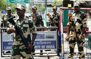 Indian police carry out sweeping raids in Kashmir