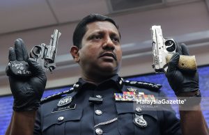 Hobi pesara kumpul senjata api undang padah