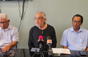 Khalid Samad tuntut Rafidah Ibrahim mohon maaf, tarik balik tuduhan dan ganti rugi