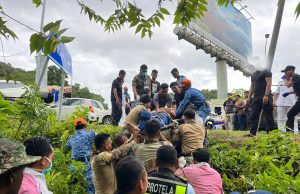 Trak TLDM terbabas, langgar lima kenderaan awam