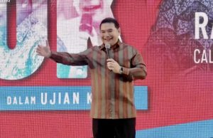 Rafizi ajak Nurul Izzah berdebat