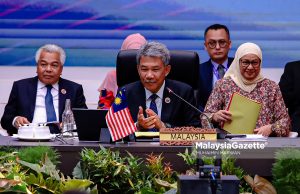 Mohamad pengerusikan Mesyuarat AMM hari ini