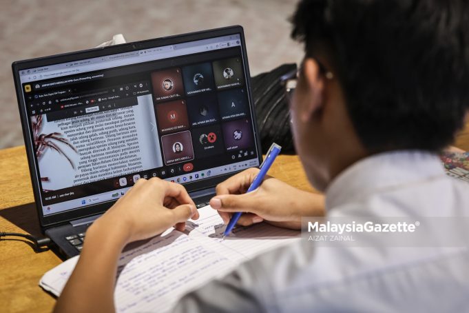 BELAJAR SECARA DALAM TALIAN
