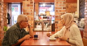 Nurul Izzah Anwar kopi bersama Ahli Parlimen Pasir Gudang, Hassan Karim