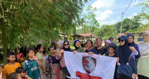 Team Amal Kazuko turun ke perkampungan Orang Asli Pos Lenjang, Kuala Lipis, Pahang.
