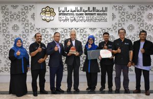 UIAM terima anugerah emas MiSHA