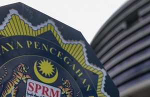 Seleweng Dana : 6 Rumah Mewah, Tanah RM12 Juta Milik Tan Sri Disita#MGFlash