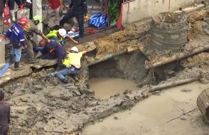 Pekerja pembinaan terjatuh dalam lubang sedalam 19 meter