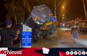 Lori Minyak Sawit Terbabas Masuk Parit, Selepas 17 Jam Masih Gagal Dikeluarkan