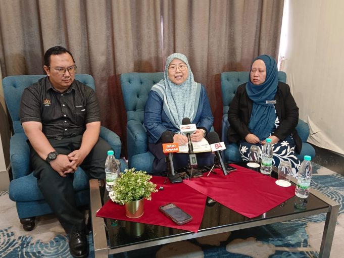 Fauziah-1