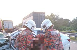 Dua wanita maut, empat lelaki cedera langgar belakang treler rosak