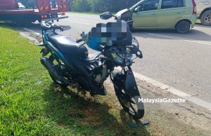 Lelaki maut, motosikal terlanggar kereta menyeberang jalan