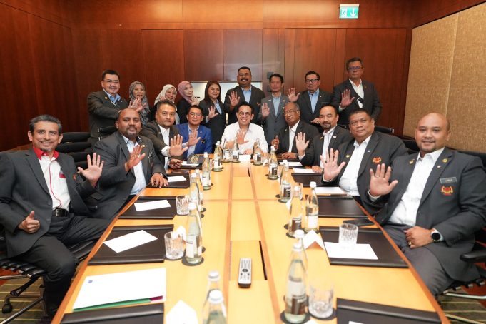 Kongres Kesatuan Pekerja-pekerja di dalam Perkhidmatan Awam (CUEPACS) di Persidangan Buruh Antarabangsa ke-113 (ILC) di Geneva, Switzerland.
