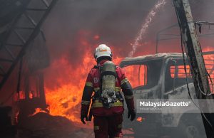 LENSA MG | Kebakaran Kilang Kitar Semula