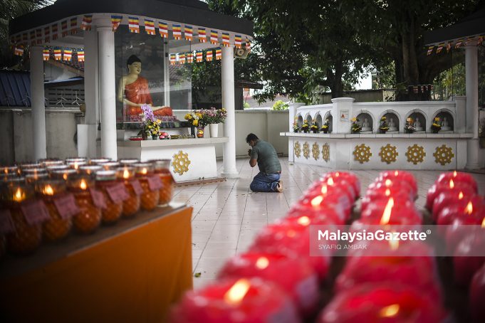 MGF260521_HARI WESAK_04