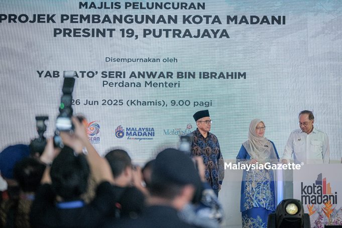 PERASMIAN PROJEK PEMBANGUNAN KOTA MADANI