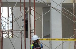 Pekerja Sub Kontraktor Maut Dari Ketinggian 27 Meter #MGFlash
