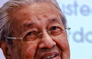 Tun M Soal Anwar, Kenapa Cuba Elak Dibicara Di Mahkamah? #MGFlash