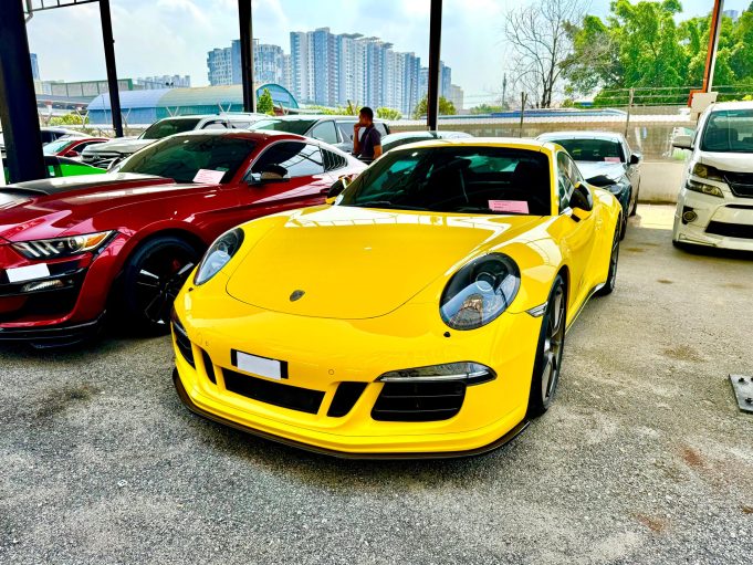 Porsche milik selebriti