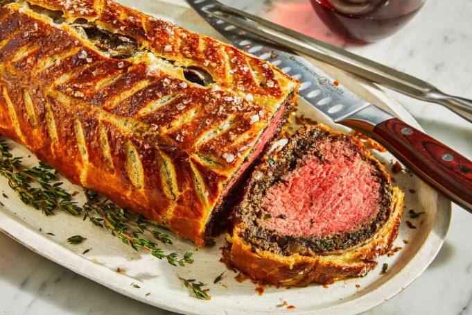 beef-wellington-FT-RECIPE0321-c9a63fccde3b45889ad78fdad078153f
