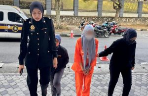 Kerani syarikat pelancongan direman disyaki kemuka butiran matan palsu