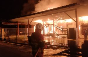 Wanita warga emas rentung, lima rumah, kenderaan musnah terbakar