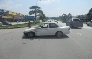 Pemuda maut motosikal ditunggang rempuh kereta masuk simpang