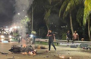 Penunggang Grab, anak maut motosikal terbakar bertembung pikap