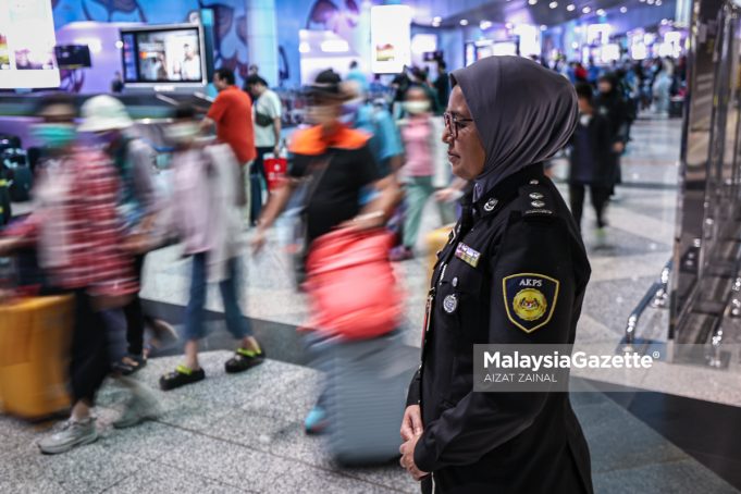 LAWATAN LAPANGAN TERBANG ANTARABANGSA