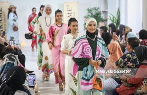 MAKAME lancar koleksi batik bermotif ulam