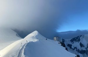 Dua pendaki Perancis hilang di banjaran Mont Blanc ditemukan meninggal dunia