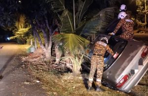 Lelaki maut terbabas langgar pokok