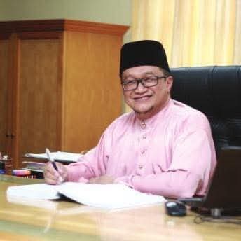 Datuk Dr. Ab Halim Tamuri Datuk Dr. Ab Halim Tamuri