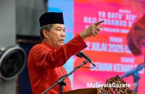DAP nak Duyong? Helmy, selagi hidup saya takkan serahkan – Tok Mat