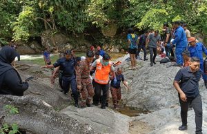Remaja lemas ketika mandi di Air Terjun Sungai Pertak