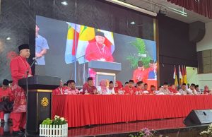 BN mahu rampas kerusi Bersatu, Pas pada PRU-16