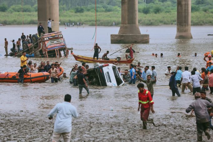 bridge collapse