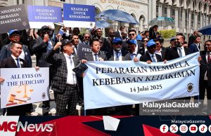 Bebas Kehakiman! Lebih Seribu Peguam Berjalan Dari Istana Kehakiman Ke PMO Serah Memorandum