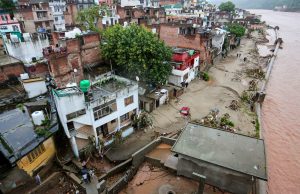 33 maut, lebih 20 cedera tanah runtuh di utara India