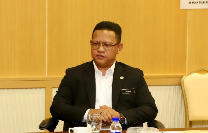 Dr Zuhan Zain