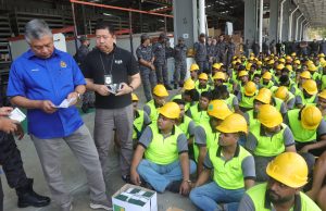 JIM bongkar taktik tukang cuci ‘direkrut’ jadi pekerja kilang