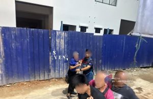 Imigresen gempur kedai makan, 37 warga asing dicekup