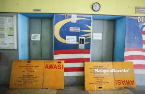 Lif rosak: Penduduk Blok P20 terpaksa upah warga asing angkut barang