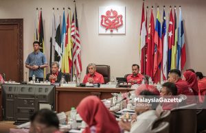 Ahli lompat parti: UMNO hantar nota bantahan kepada parti gabungan Kerajaan Perpaduan