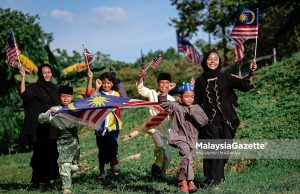 Lensa MG | BANGGA Kibar Jalur Gemilang