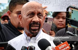 Peguam persoal mengapa pertuduhan terhadap tiga jurulatih Palapes diubah
