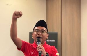 Armada Lumut mahu kerajaan tak tunduk tekanan asing